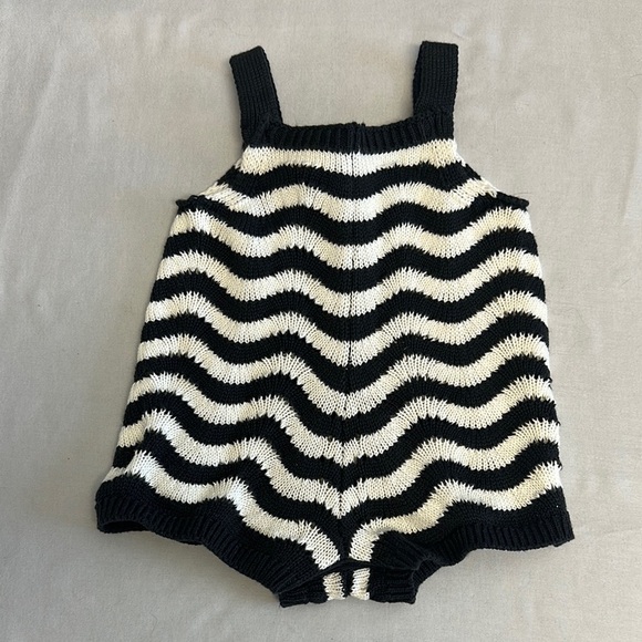 GAP Black and White Striped Knit Baby Romper - Picture 1 of 4